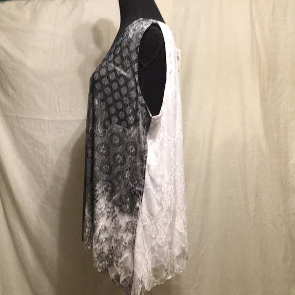 Sleeveless top by Britney Black - Picture 3 of 7